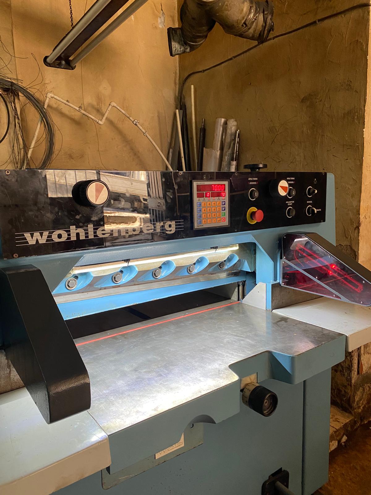 Wohlenberg 76 cm Guillotine Paper Cutting Machine – 2000 Model